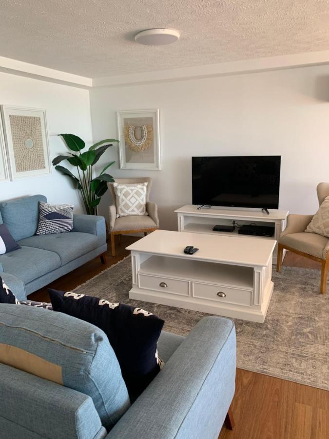 Pacific Regis Beachfront Holiday Apartments Gold Coast Exterior foto